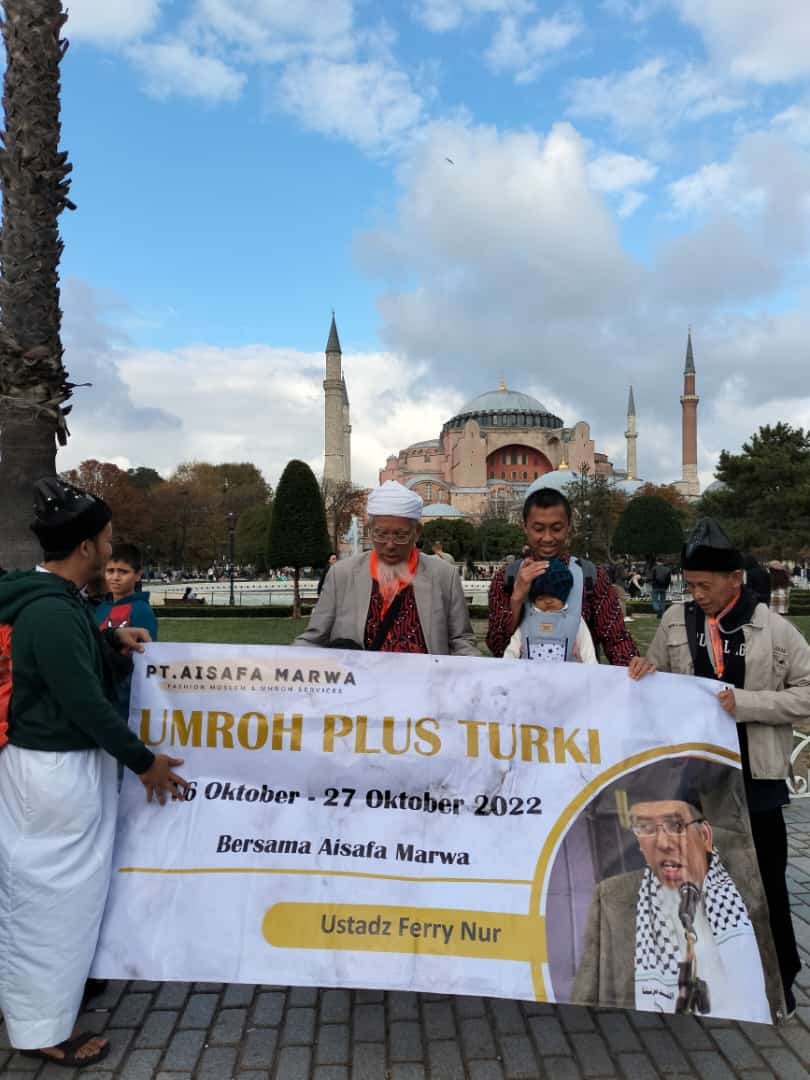 Paket Umroh September 2023: Mengunjungi Tanah Suci dalam Perjalanan Spiritual yang Memikat